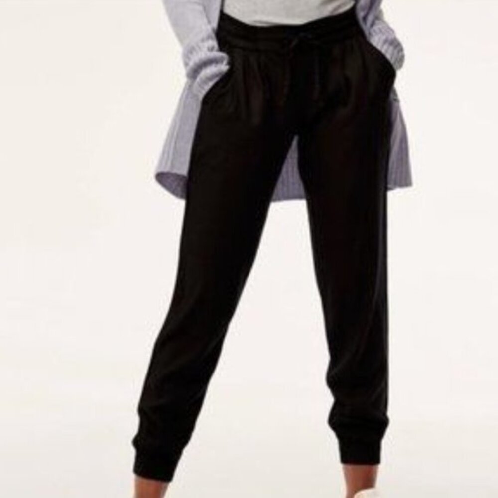Talula Aritzia Black Jogger Pant  55287 Medium